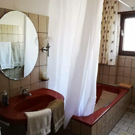 Haus Iris - Whg. 1 Zentrale Lage, Auch Fur Kurzaufenthalte Geeignet - #2669 Apartment *
